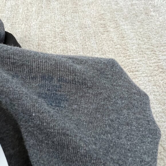 NWT Brandy Melville Long Sleeve Crewneck Tee Shirt Top OS Black Gray - Picture 7 of 8